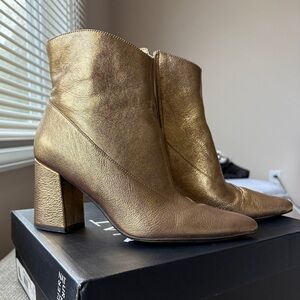 Naturalizer Gold Block Heel Ankle Boots